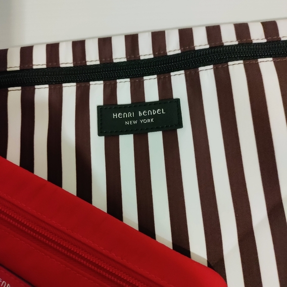 HENRI BENDEL flat Tow Set  Cosmetic Bag New without tags - Picture 4 of 8